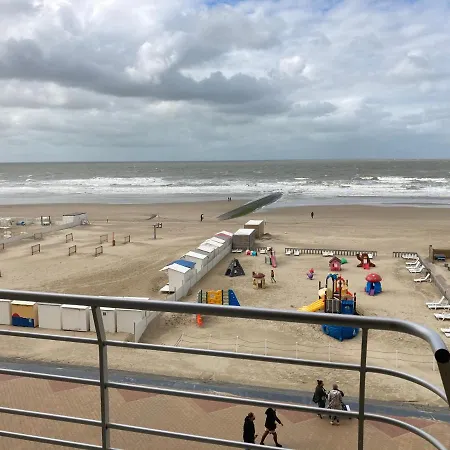 公寓 With Front Sea View
